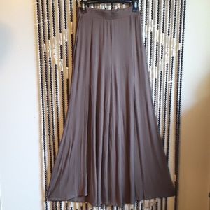 NWT Mikey & Joey Cappuccino Belted Palazzo Pants